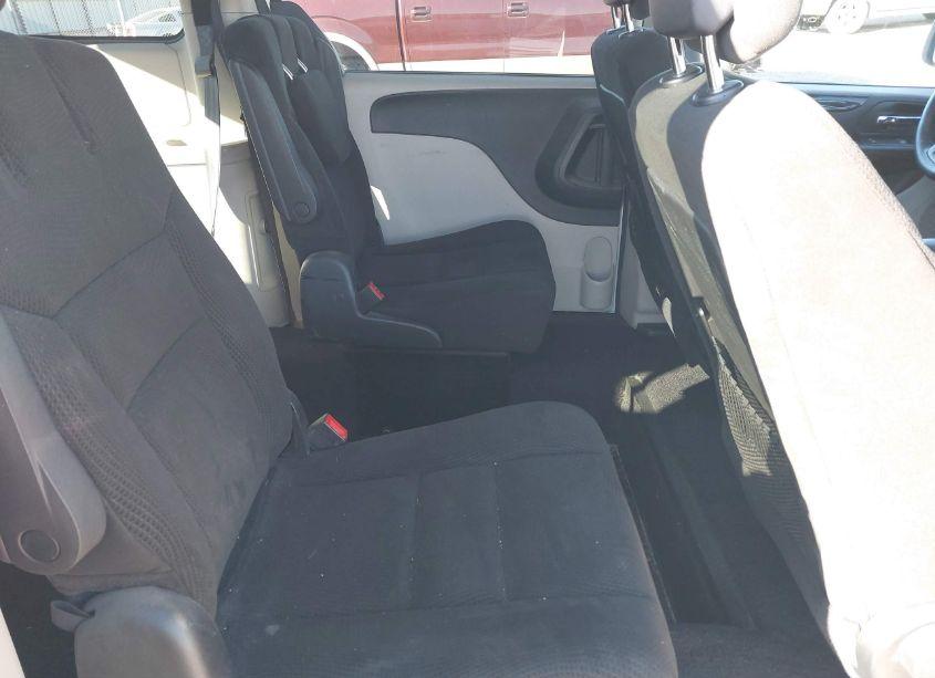 Photo 8 of 2016 Dodge Grand CARAVAN SE (VIN 2C4RDGBG8GR262931)