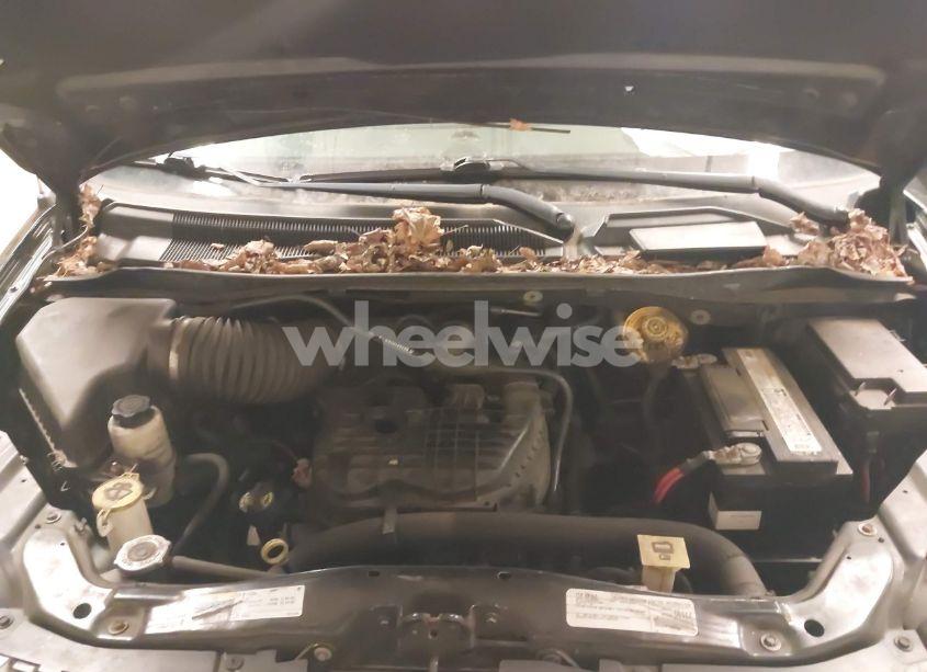 Photo 10 of 2016 Dodge Grand CARAVAN SE (VIN 2C4RDGBG8GR330502)