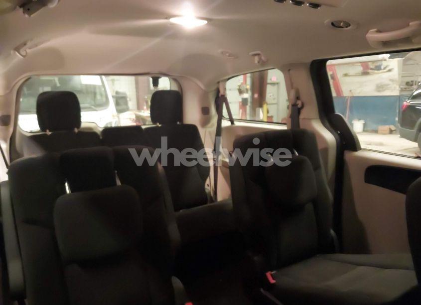 Photo 8 of 2016 Dodge Grand CARAVAN SE (VIN 2C4RDGBG8GR330502)