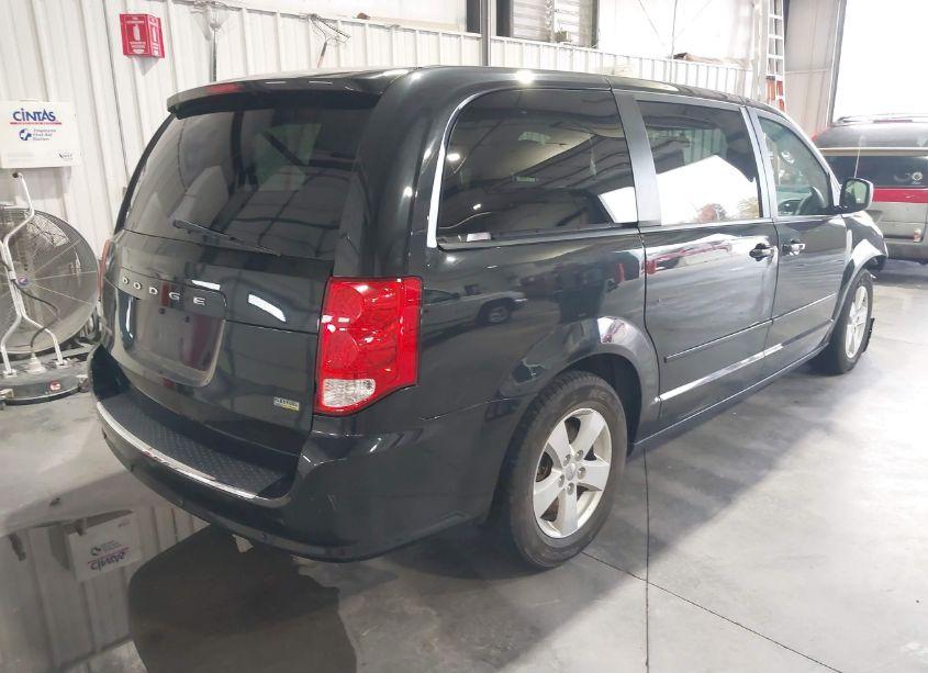Photo 4 of 2016 Dodge Grand CARAVAN SE (VIN 2C4RDGBG8GR333769)