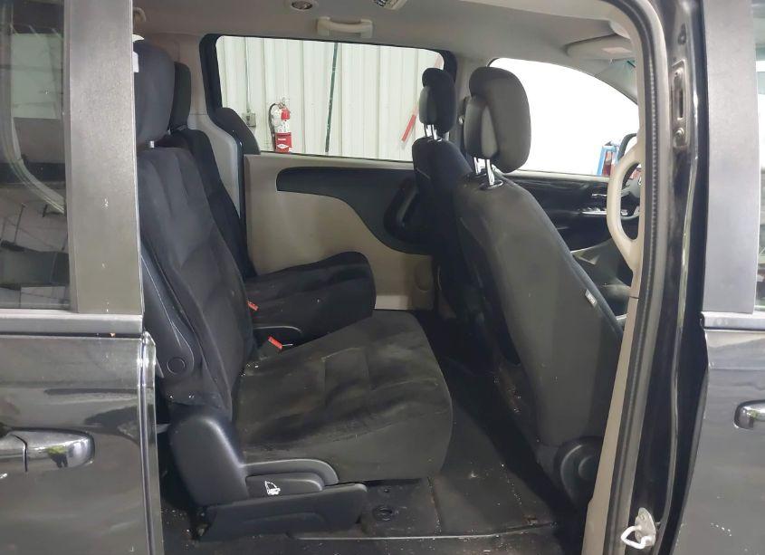 Photo 8 of 2016 Dodge Grand CARAVAN SE (VIN 2C4RDGBG8GR333769)