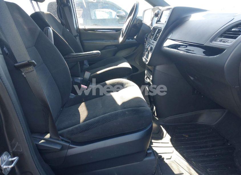 Photo 5 of 2016 Dodge Grand CARAVAN SE PLUS (VIN 2C4RDGBG8GR335456)
