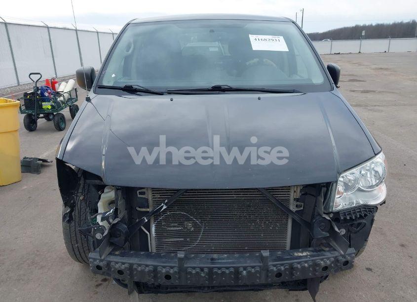 Photo 13 of 2016 Dodge Grand CARAVAN SE (VIN 2C4RDGBG8GR370448)