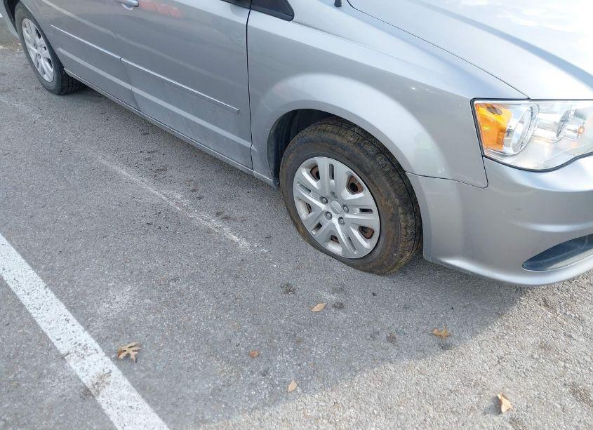 Photo 6 of 2016 Dodge Grand CARAVAN SE (VIN 2C4RDGBG8GR387332)