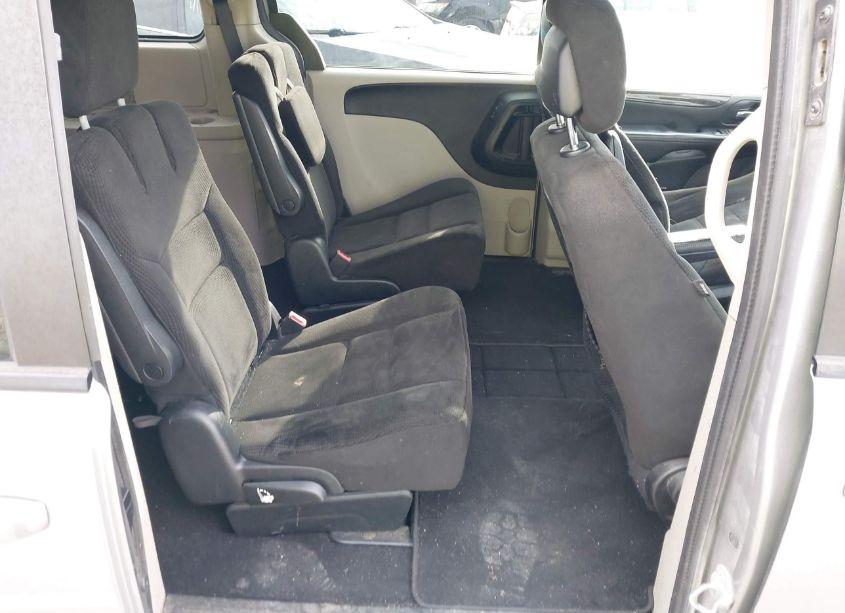 Photo 8 of 2016 Dodge Grand CARAVAN SE (VIN 2C4RDGBG8GR387332)
