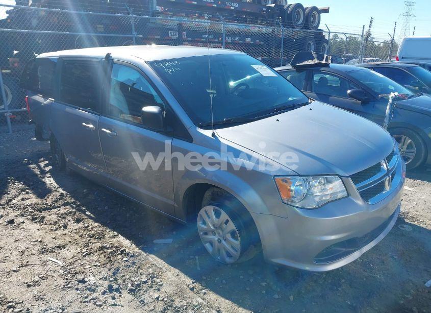 2018 Dodge Grand CARAVAN SE (VIN 2C4RDGBG8JR165980) main photo