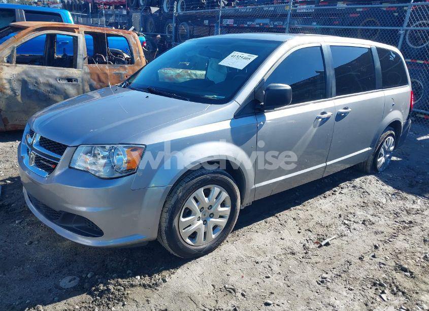 Photo 2 of 2018 Dodge Grand CARAVAN SE (VIN 2C4RDGBG8JR165980)