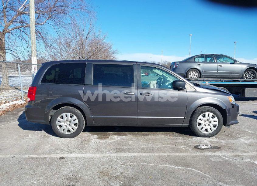 Photo 13 of 2018 Dodge Grand CARAVAN SE (VIN 2C4RDGBG8JR170192)