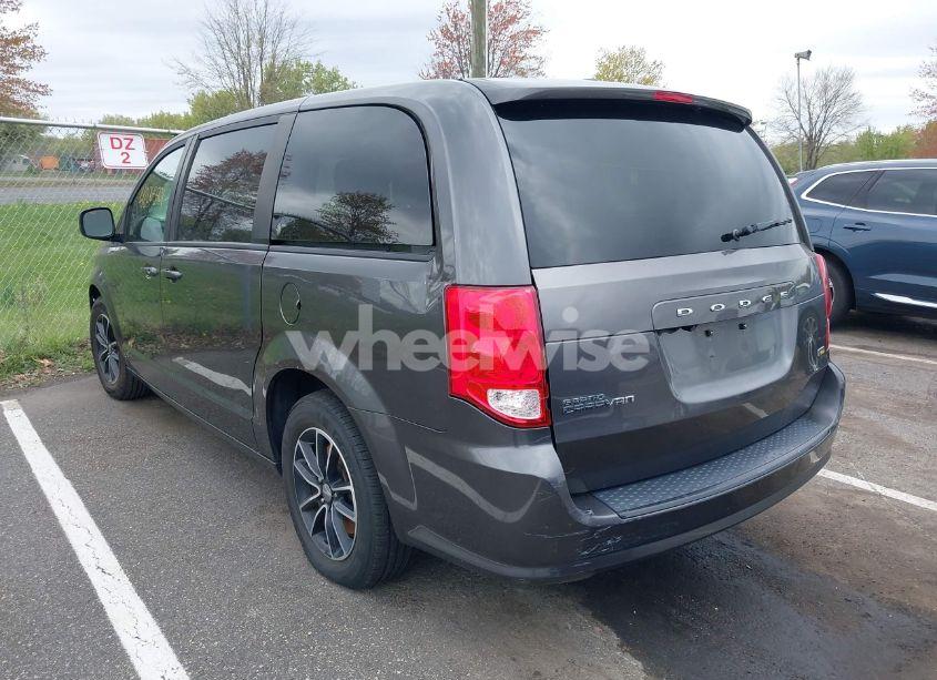 Photo 3 of 2018 Dodge Grand CARAVAN SE PLUS (VIN 2C4RDGBG8JR220458)