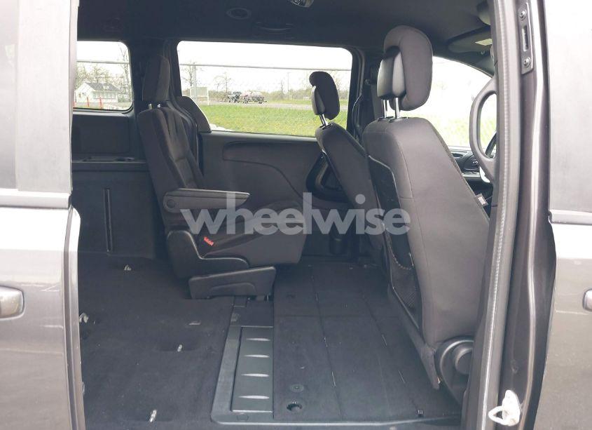 Photo 8 of 2018 Dodge Grand CARAVAN SE PLUS (VIN 2C4RDGBG8JR220458)