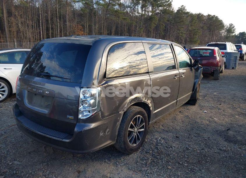 Photo 4 of 2018 Dodge Grand CARAVAN SE PLUS (VIN 2C4RDGBG8JR222324)