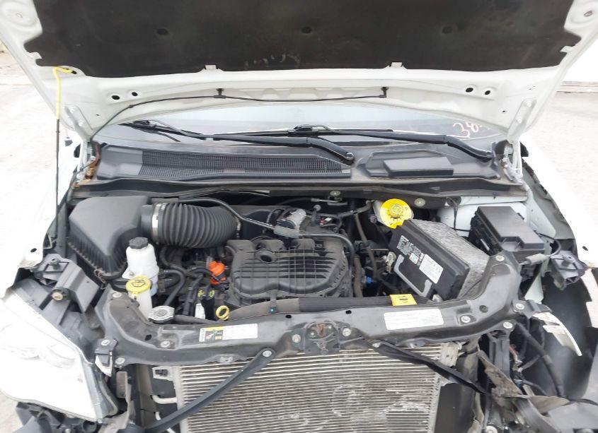 Photo 10 of 2019 Dodge Grand CARAVAN SE (VIN 2C4RDGBG8KR623843)