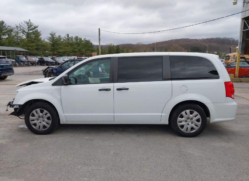 Photo 15 of 2019 Dodge Grand CARAVAN SE (VIN 2C4RDGBG8KR623843)