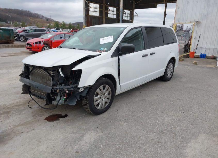 Photo 2 of 2019 Dodge Grand CARAVAN SE (VIN 2C4RDGBG8KR623843)