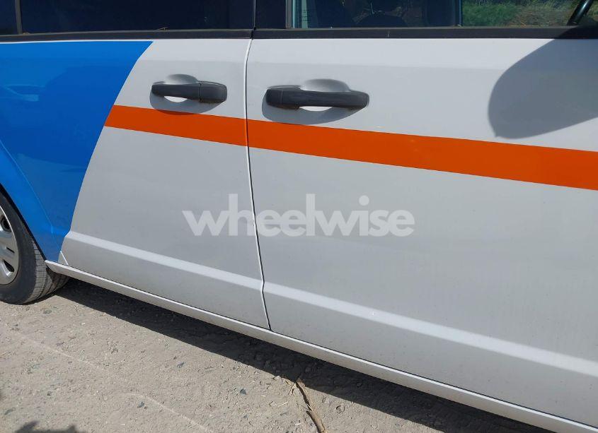 Photo 6 of 2019 Dodge Grand CARAVAN SE (VIN 2C4RDGBG8KR646829)