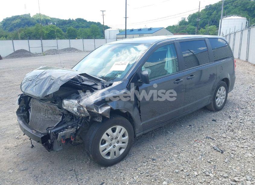 Photo 2 of 2019 Dodge Grand CARAVAN SE (VIN 2C4RDGBG8KR745540)