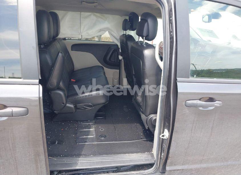 Photo 8 of 2019 Dodge Grand CARAVAN SE (VIN 2C4RDGBG8KR745540)