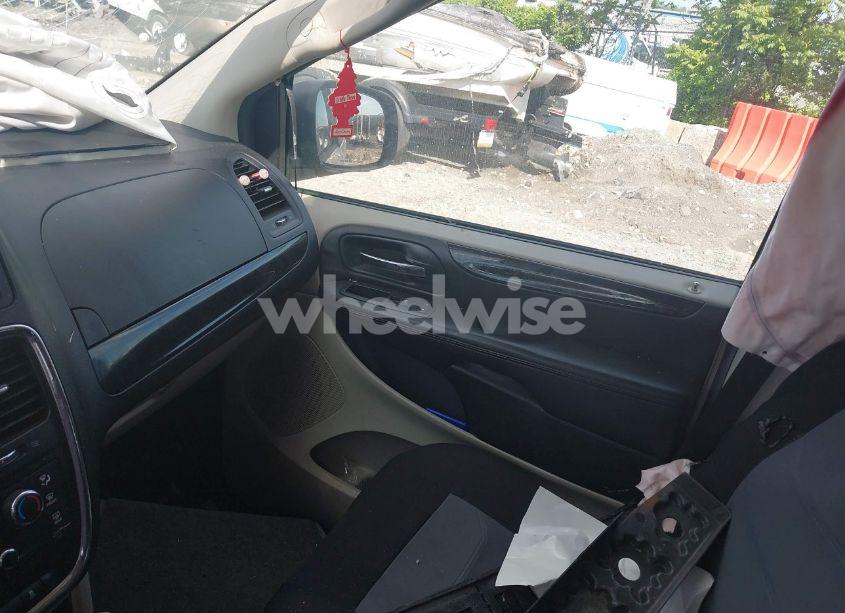 Photo 5 of 2012 Dodge Grand CARAVAN SE/AVP (VIN 2C4RDGBG9CR405704)