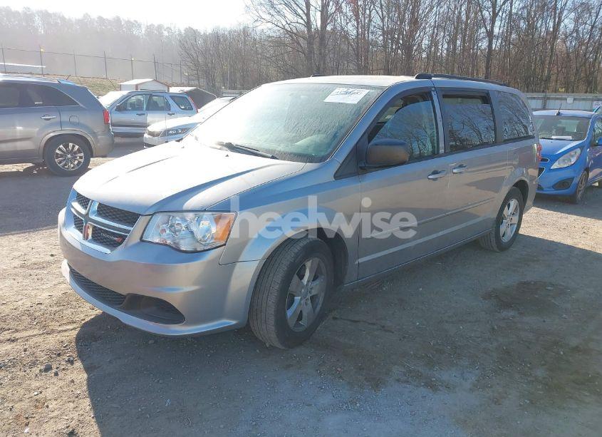 Photo 2 of 2013 Dodge Grand CARAVAN SE (VIN 2C4RDGBG9DR662802)