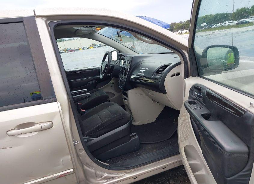 Photo 5 of 2013 Dodge Grand CARAVAN SE (VIN 2C4RDGBG9DR723548)