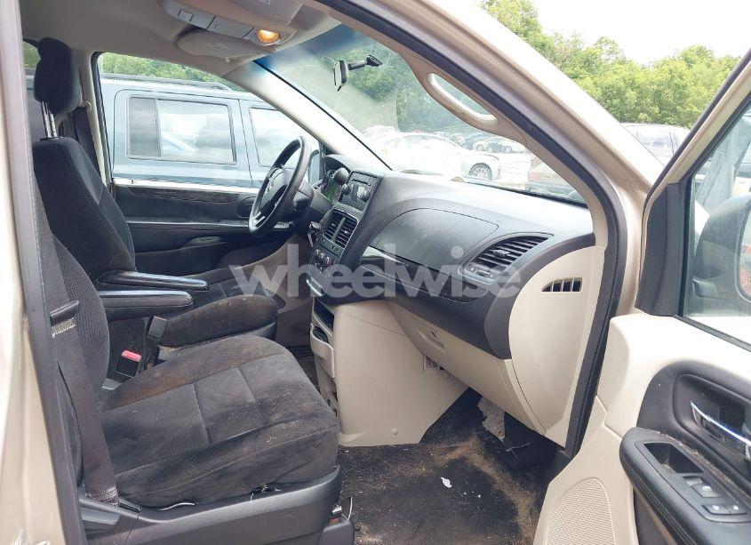 Photo 5 of 2013 Dodge Grand CARAVAN SE (VIN 2C4RDGBG9DR762270)