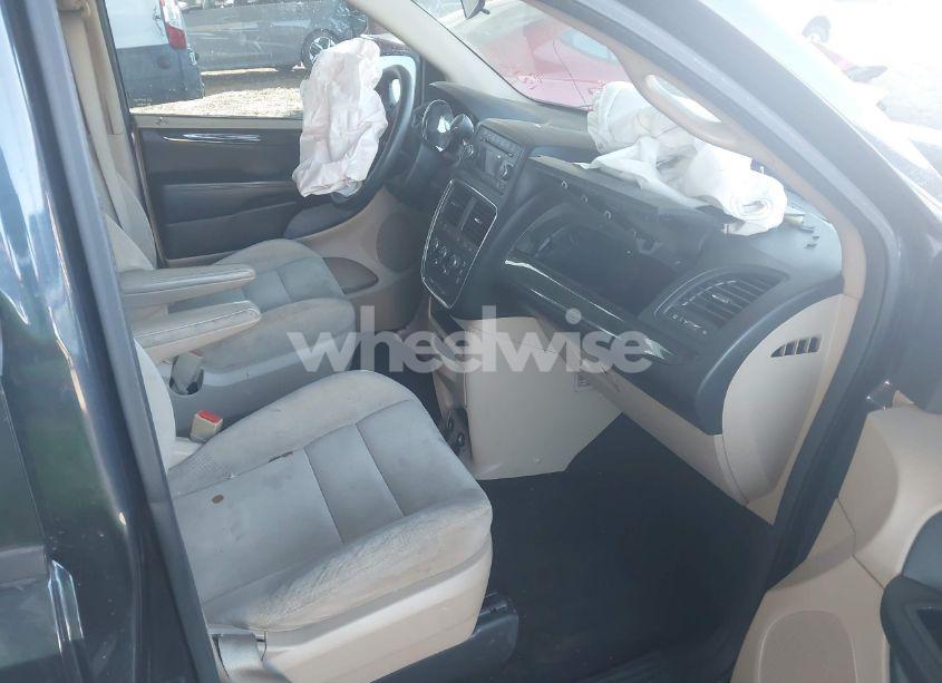 Photo 5 of 2014 Dodge Grand CARAVAN SE (VIN 2C4RDGBG9ER354272)