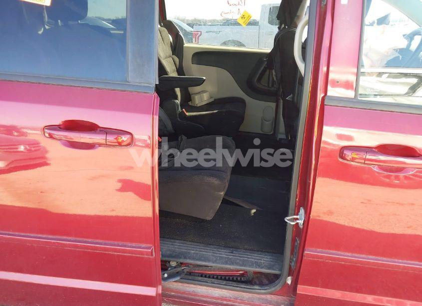 Photo 8 of 2014 Dodge Grand CARAVAN SE (VIN 2C4RDGBG9ER471026)