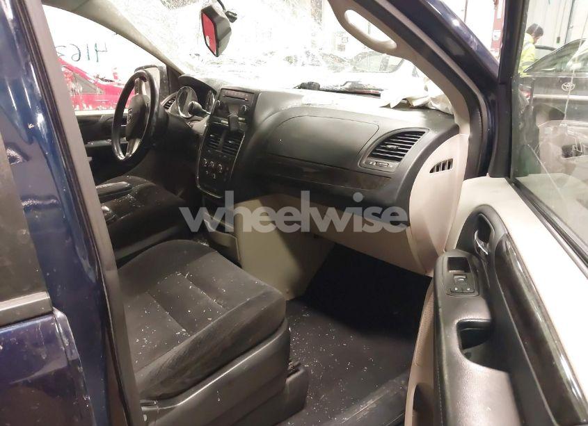 Photo 5 of 2015 Dodge Grand CARAVAN SE (VIN 2C4RDGBG9FR512286)