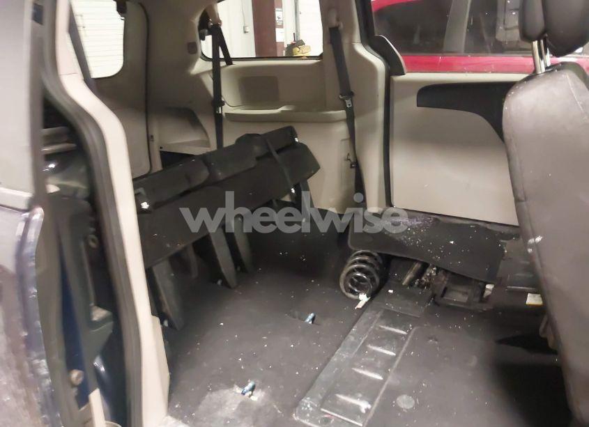 Photo 8 of 2015 Dodge Grand CARAVAN SE (VIN 2C4RDGBG9FR512286)