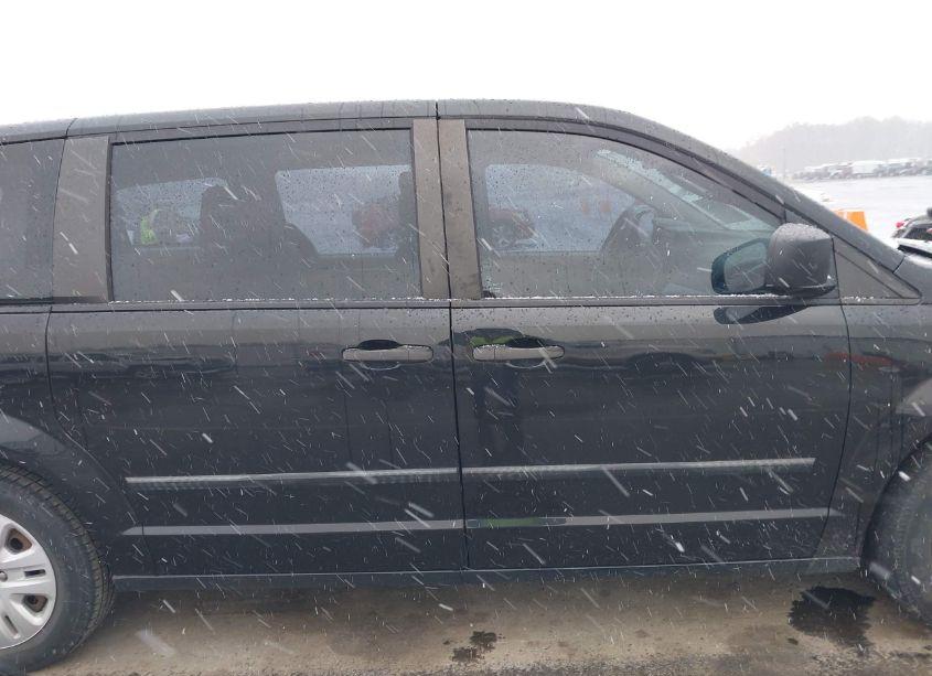 Photo 13 of 2015 Dodge Grand CARAVAN AMERICAN VALUE PKG (VIN 2C4RDGBG9FR569457)