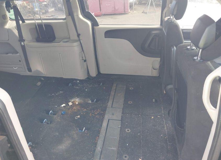 Photo 8 of 2015 Dodge Grand CARAVAN SE (VIN 2C4RDGBG9FR623128)