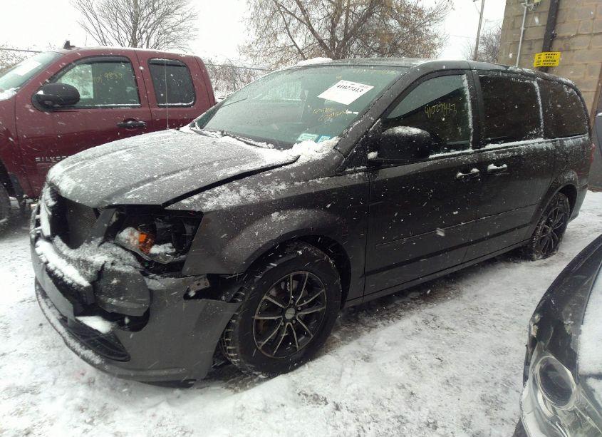 Photo 2 of 2015 Dodge Grand CARAVAN SE (VIN 2C4RDGBG9FR659160)