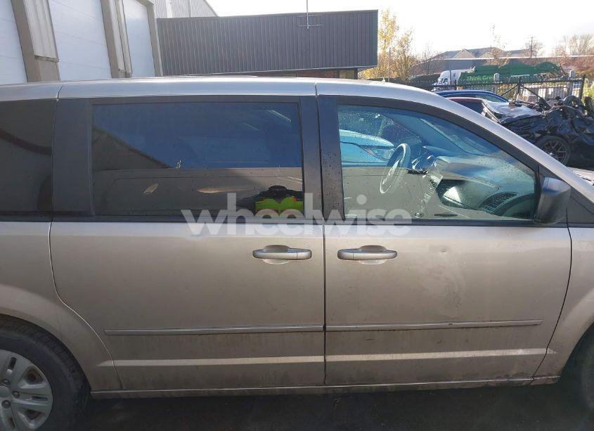 Photo 14 of 2015 Dodge Grand CARAVAN SE (VIN 2C4RDGBG9FR724878)