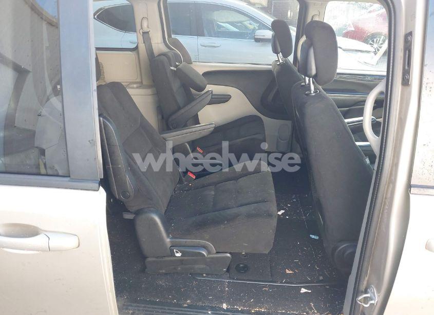 Photo 8 of 2015 Dodge Grand CARAVAN SE (VIN 2C4RDGBG9FR724878)