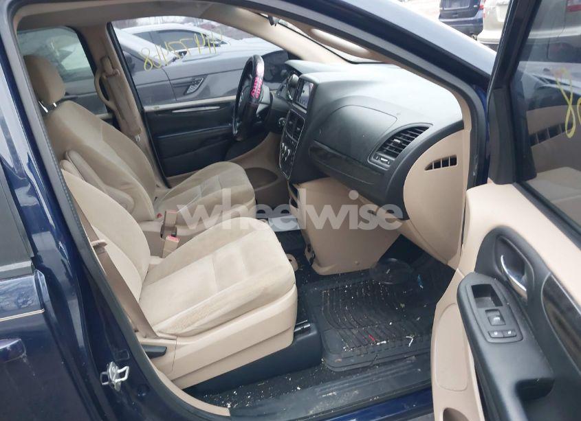 Photo 5 of 2016 Dodge Grand CARAVAN SE (VIN 2C4RDGBG9GR122967)