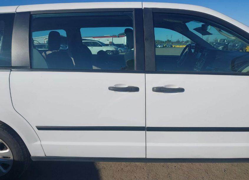 Photo 14 of 2016 Dodge Grand CARAVAN AMERICAN VALUE PKG (VIN 2C4RDGBG9GR218839)