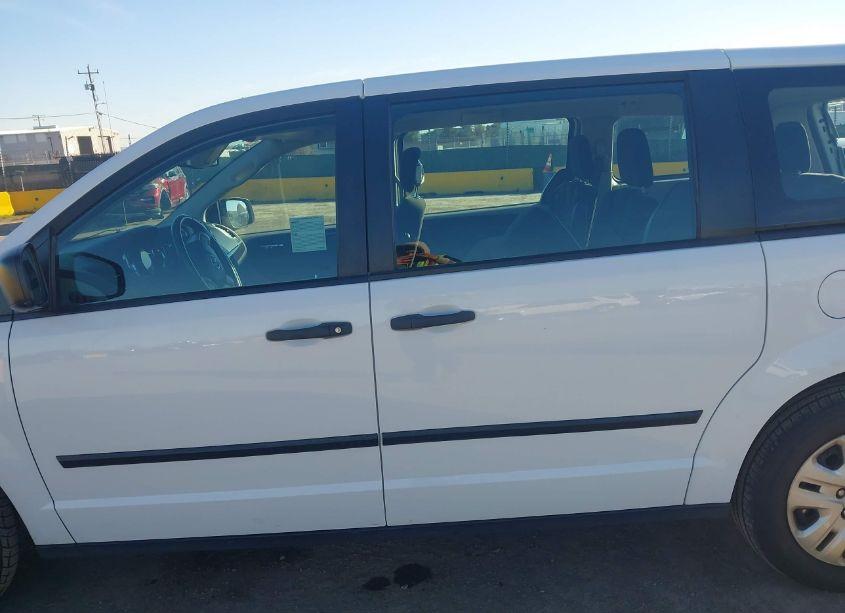 Photo 15 of 2016 Dodge Grand CARAVAN AMERICAN VALUE PKG (VIN 2C4RDGBG9GR218839)