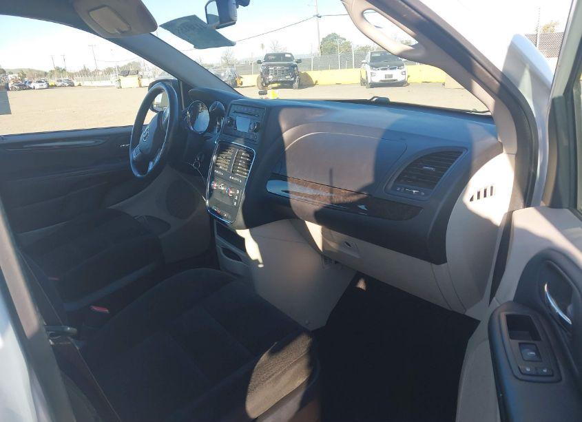 Photo 5 of 2016 Dodge Grand CARAVAN AMERICAN VALUE PKG (VIN 2C4RDGBG9GR218839)