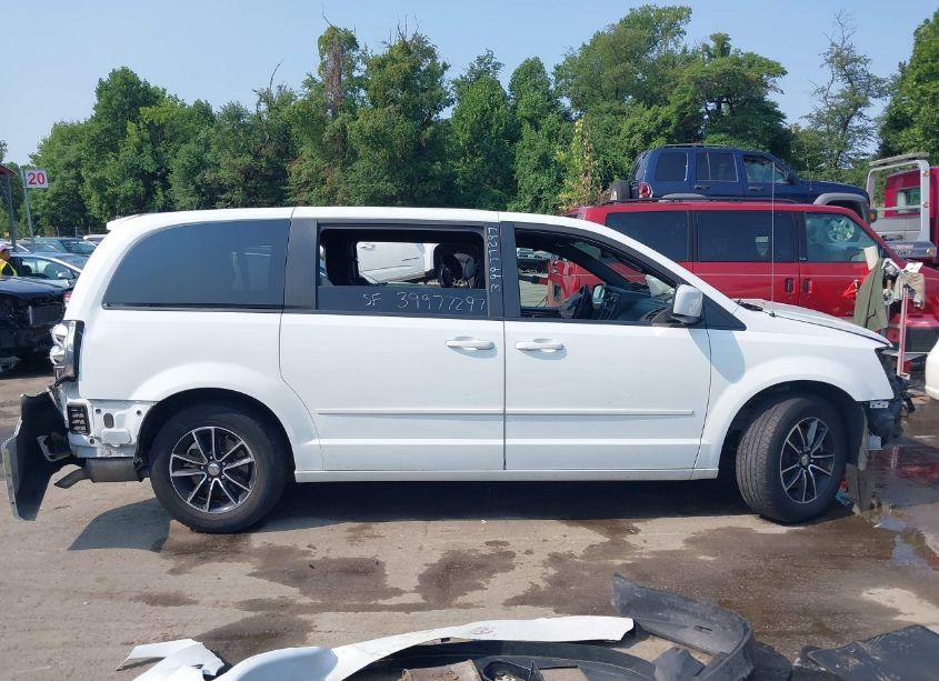 Photo 13 of 2016 Dodge Grand CARAVAN SE PLUS (VIN 2C4RDGBG9GR258984)