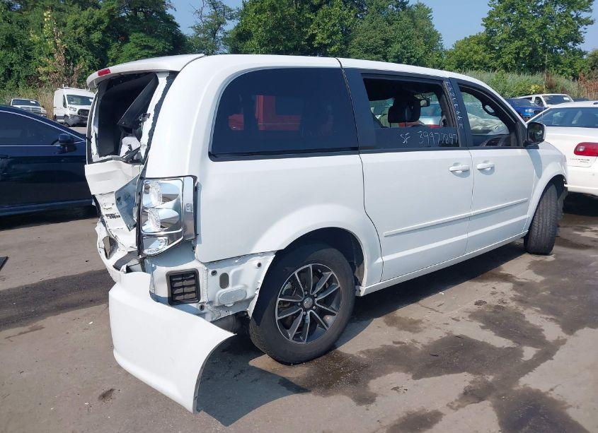 Photo 4 of 2016 Dodge Grand CARAVAN SE PLUS (VIN 2C4RDGBG9GR258984)