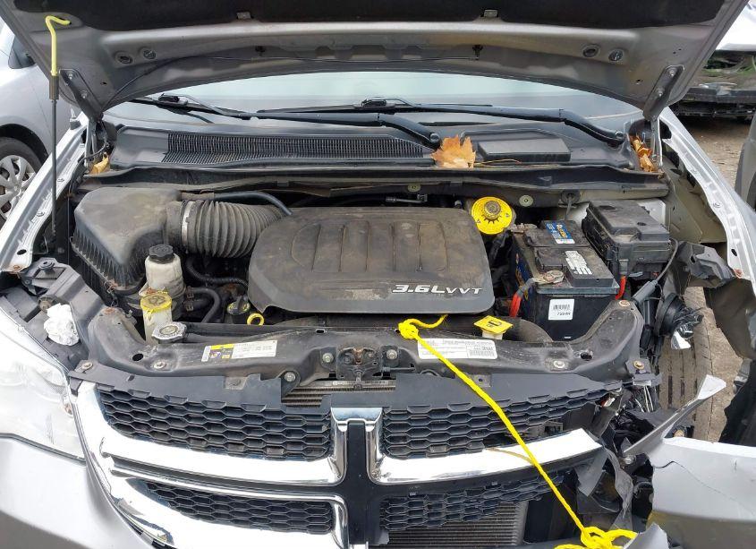 Photo 10 of 2016 Dodge Grand CARAVAN AMERICAN VALUE PKG (VIN 2C4RDGBG9GR368966)