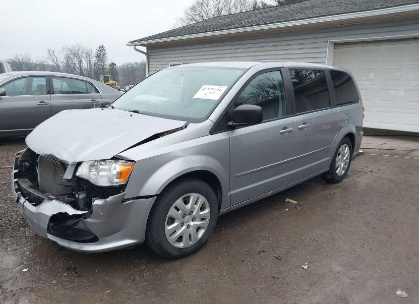 Photo 2 of 2017 Dodge Grand CARAVAN SE (VIN 2C4RDGBG9HR555528)