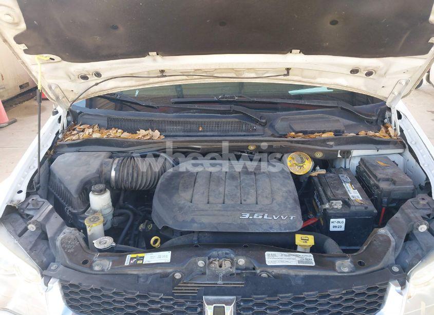 Photo 10 of 2017 Dodge Grand CARAVAN SE (VIN 2C4RDGBG9HR574855)