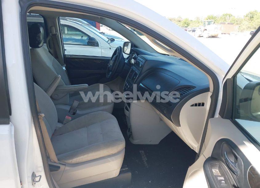 Photo 5 of 2017 Dodge Grand CARAVAN SE (VIN 2C4RDGBG9HR574855)