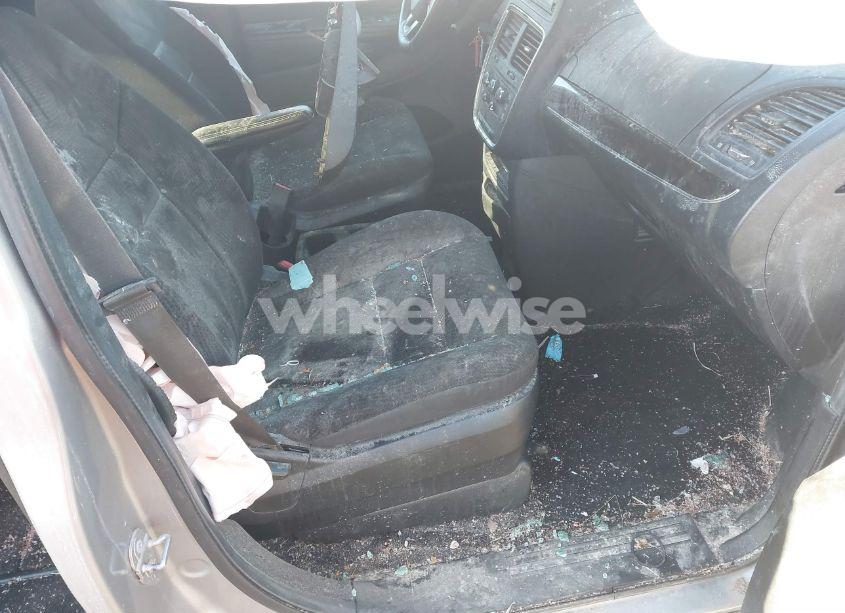 Photo 5 of 2018 Dodge Grand CARAVAN SE PLUS (VIN 2C4RDGBG9JR138884)