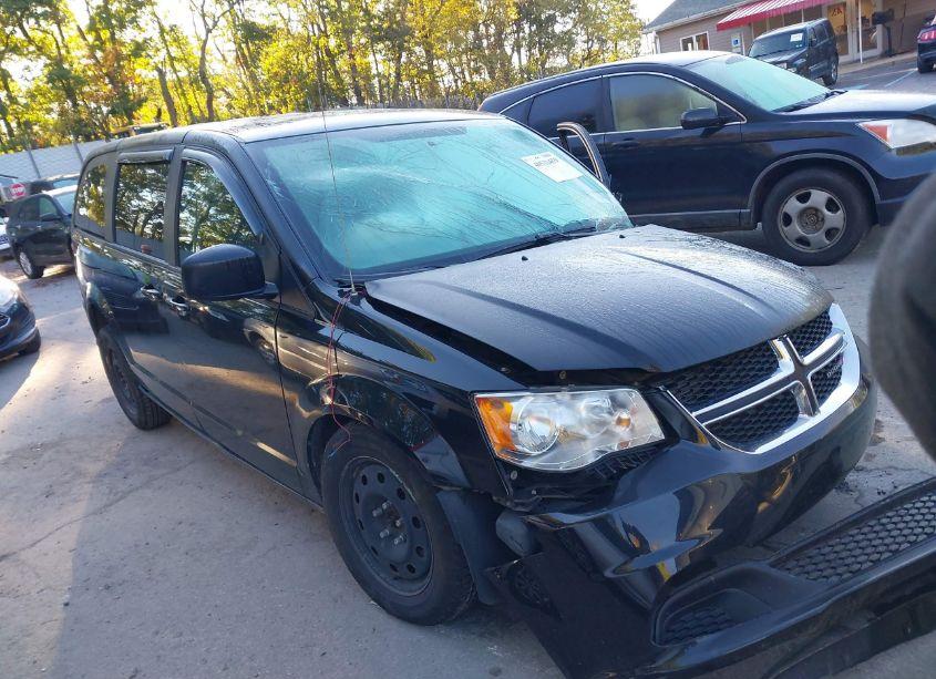 2018 Dodge Grand CARAVAN SE (VIN 2C4RDGBG9JR139789) main photo