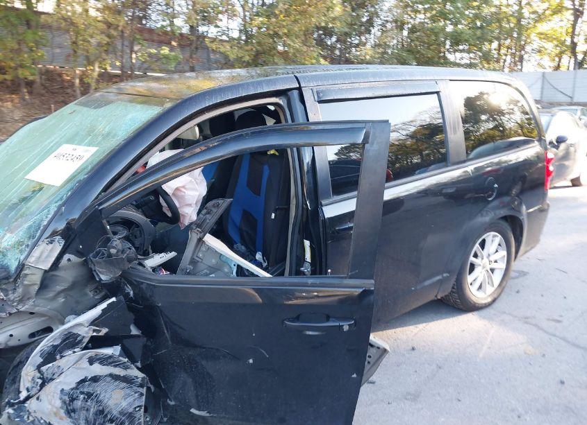 Photo 22 of 2018 Dodge Grand CARAVAN SE (VIN 2C4RDGBG9JR139789)