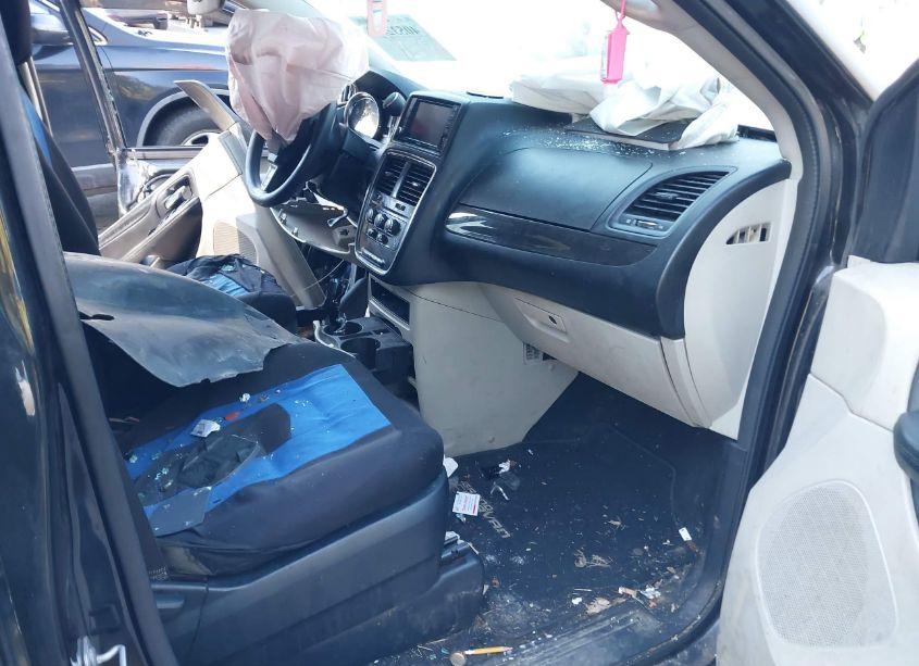 Photo 5 of 2018 Dodge Grand CARAVAN SE (VIN 2C4RDGBG9JR139789)