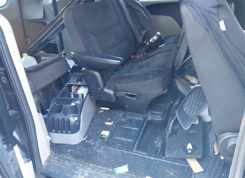 Photo 8 of 2018 Dodge Grand CARAVAN SE (VIN 2C4RDGBG9JR139789)