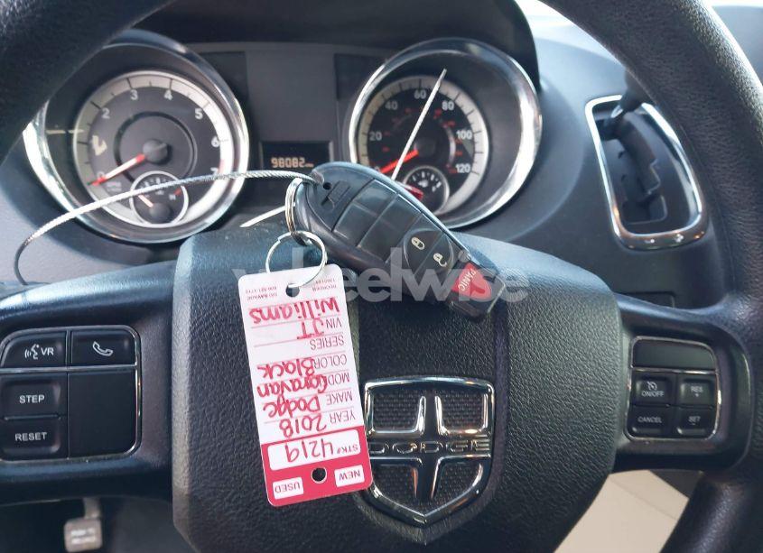 Photo 11 of 2018 Dodge Grand CARAVAN SE (VIN 2C4RDGBG9JR163705)